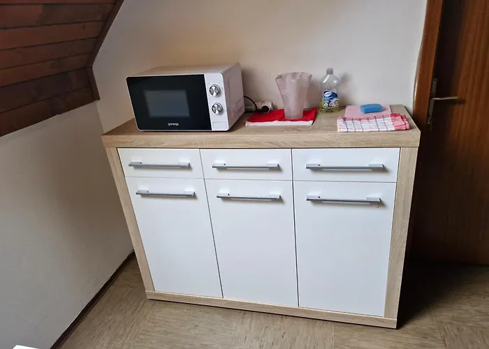 Nastanitev v družini Maretc